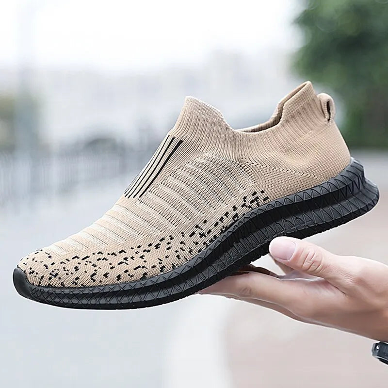 Lightweight and Breathable  Men s Running Shoes